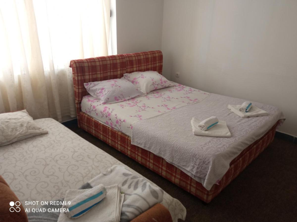 טרביניה Apartman Jeca מראה חיצוני תמונה